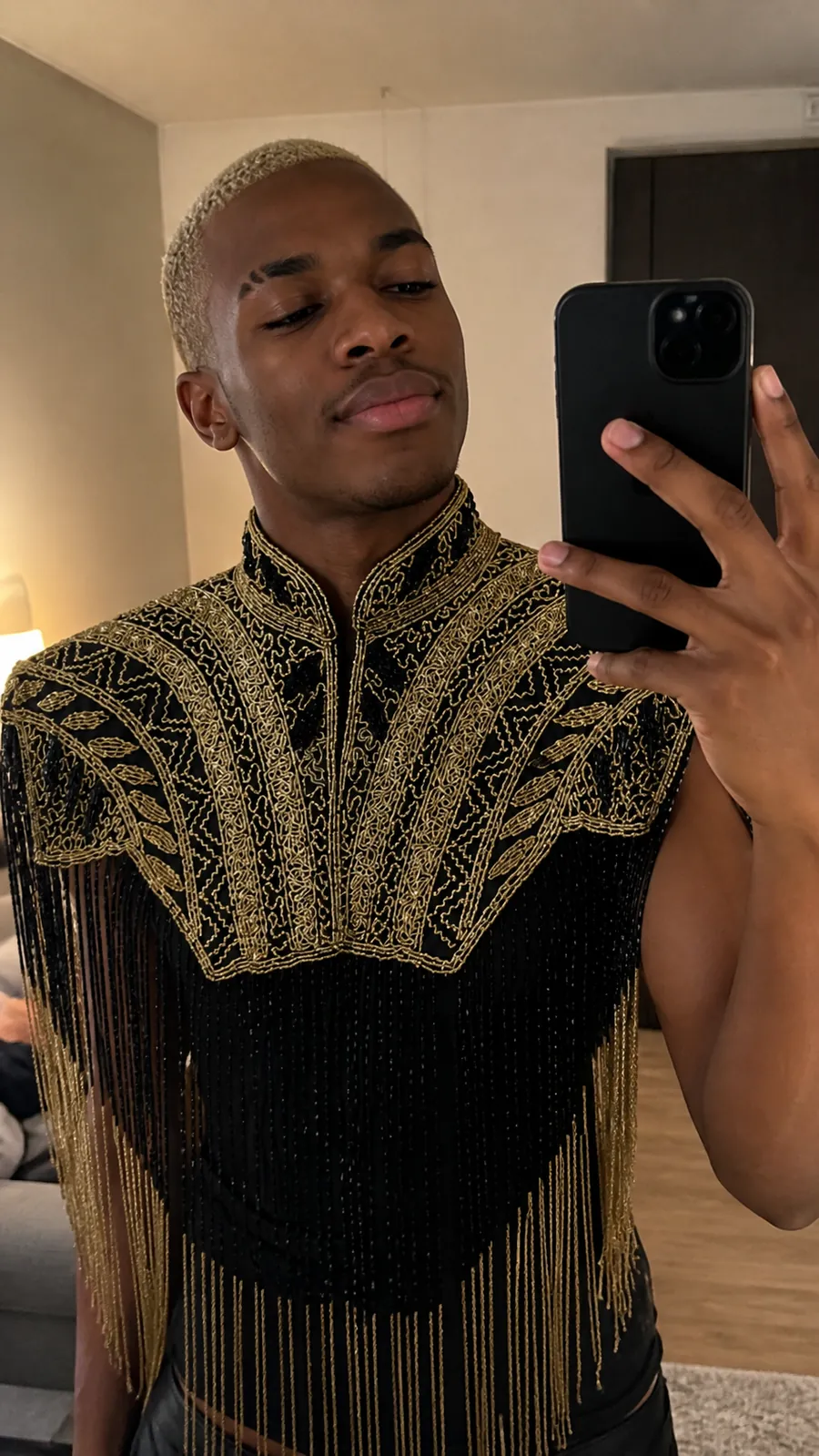 THE JACKSON worn by a SHOULDER model